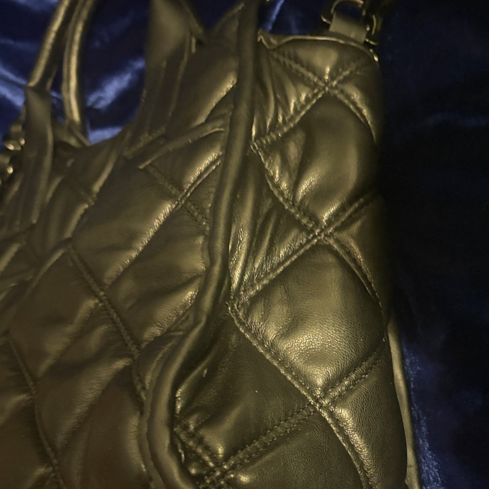 STEVE MADDEN Bfaire Quilted Tote Bag in Black Handbag - Picture 5 of 13